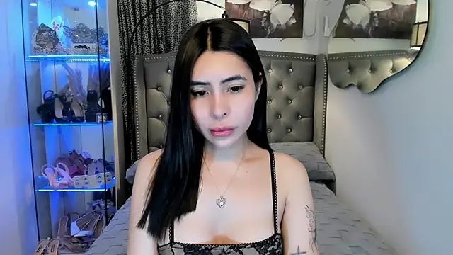 Claudia empress online show from 10-16-25, 10:05