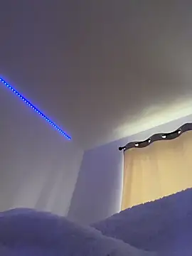 naughtybella05 online show from 11-23-25, 08:47