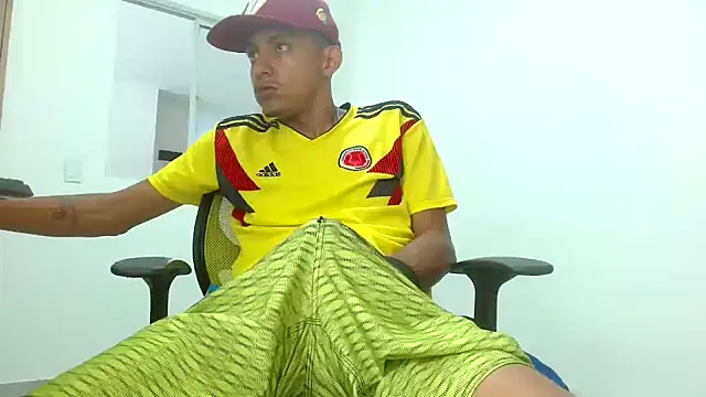 skinny23cm online show from 02-25-25, 07:36