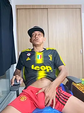 skinny23cm online show from 03-11-25, 09:13