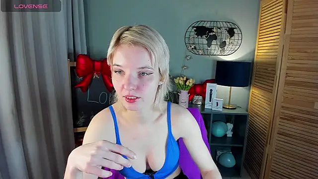 Madelaineses online show from 02-22-26, 08:57