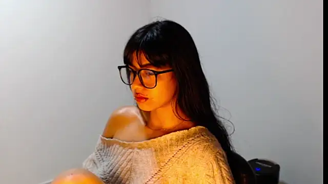meganmiauu online show from 05-05-26, 01:24