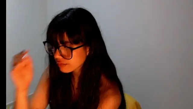 Snapshot of meganmiauu chatting on 06-17-26, 01:12 meganmiauu online show from 06-17-26, 01:12