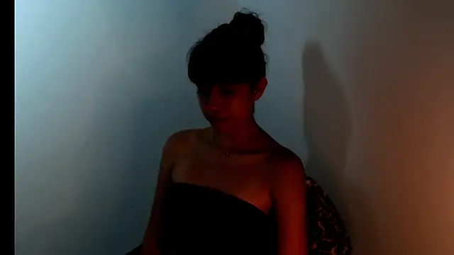 Snapshot of meganmiauu chatting on 07-09-26, 09:35 meganmiauu online show from 07-09-26, 09:35