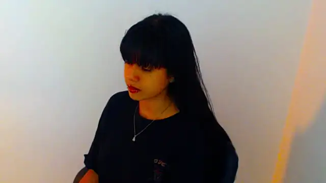 Snapshot of meganmiauu chatting on 08-02-26, 01:37 meganmiauu online show from 08-02-26, 01:37