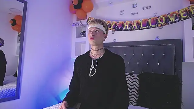 OzorioDany online show from 10-14-25, 04:13