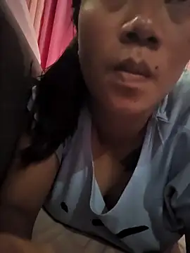 Snapshot of celestine_22 chatting on 09-23-25, 11:35 celestine 22 online show from 09-23-25, 11:35