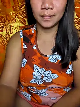 Snapshot of celestine_22 chatting on 10-02-25, 02:13 celestine 22 online show from 10-02-25, 02:13