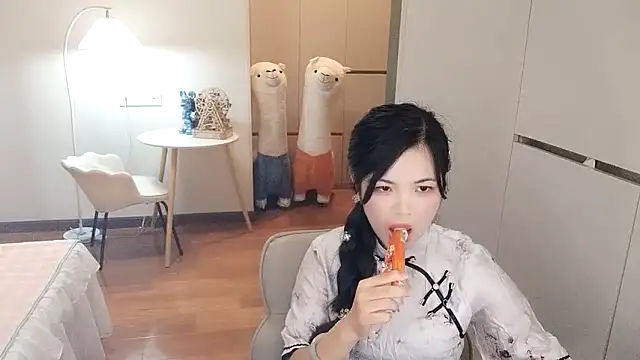 XiaoAnQi online show from 09-21-25, 01:35