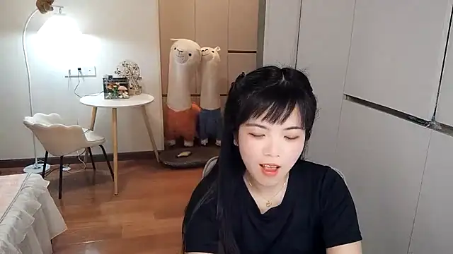 XiaoAnQi online show from 10-21-25, 12:50