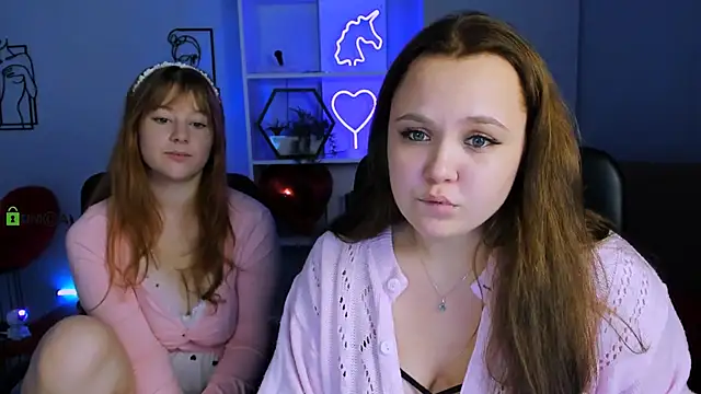 Snapshot of keri_ti chatting on 09-24-25, 07:17 keri ti online show from 09-24-25, 07:17