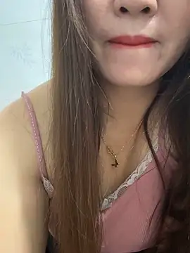 Moan Mary online show from 11-05-25, 03:34