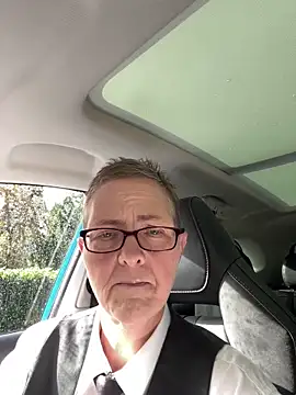 Curvy-Jinx online show from 09-10-25, 08:47