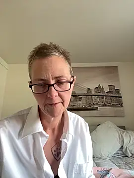 Curvy-Jinx online show from 09-12-25, 03:01