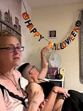 Curvy-Jinx online show from 10-30-25, 08:31