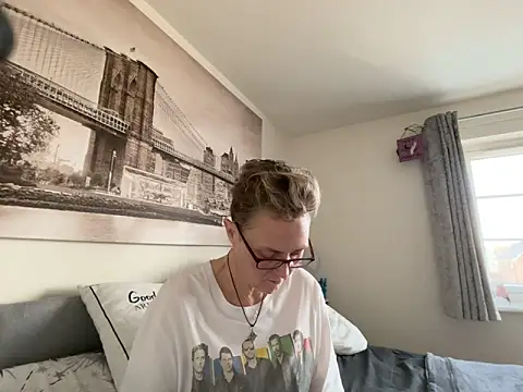 Curvy-Jinx online show from 03-05-26, 08:43