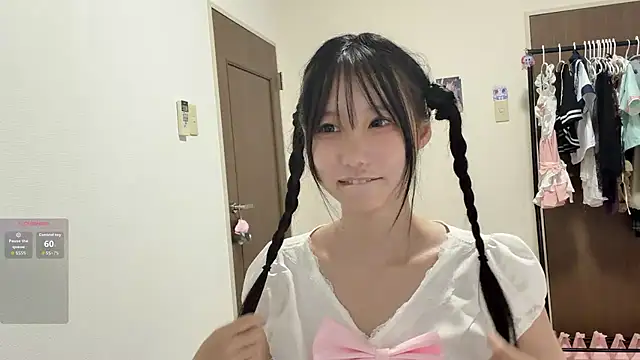 xiaoxia baby online show from 08-02-26, 01:09