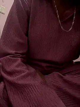 sakshi5533 online show from 11-17-25, 05:19