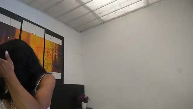 Snapshot of MeganRhyder chatting on 06-04-26, 05:08 MeganRhyder online show from 06-04-26, 05:08
