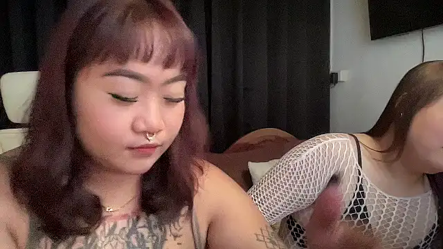 Bella Bumzyyy online show from 11-16-25, 07:25