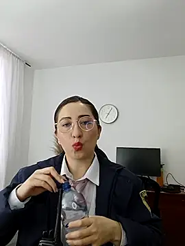 Snapshot of SUSY__06 chatting on 11-05-25, 12:05 SUSY 06 online show from 11-05-25, 12:05