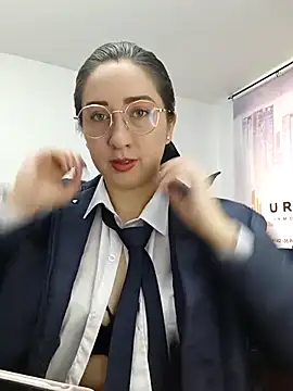 Snapshot of SUSY__06 chatting on 11-28-25, 12:19 SUSY 06 online show from 11-28-25, 12:19