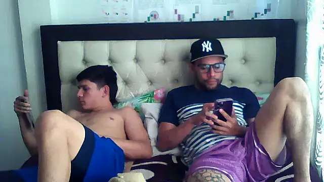 Snapshot of BoysONFireXXX chatting on 02-14-26, 10:28 BoysONFireXXX online show from 02-14-26, 10:28
