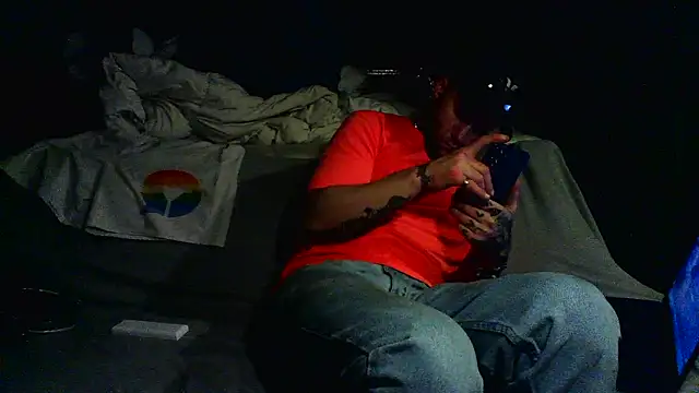 Luv2SuckBWC92 online show from 03-06-26, 09:39