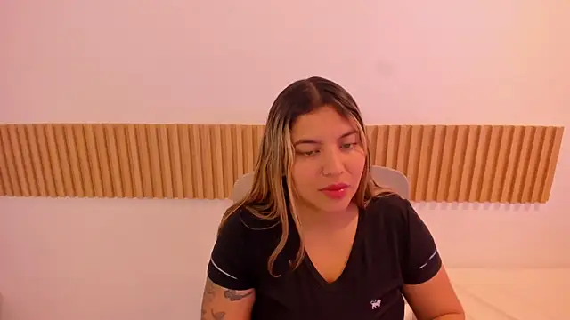 OliviaSweett online show from 07-08-26, 06:45