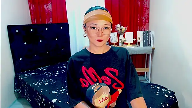 fantasticsophia69 online show from 01-11-26, 07:24