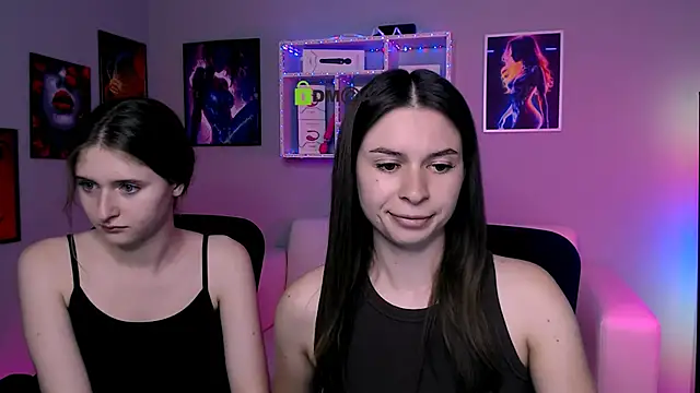 Snapshot of nekky_mouse chatting on 09-23-25, 07:39 nekky mouse online show from 09-23-25, 07:39