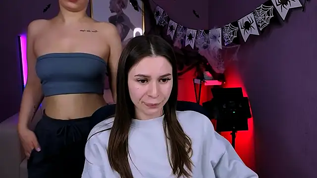 Snapshot of nekky_mouse chatting on 10-28-25, 05:22 nekky mouse online show from 10-28-25, 05:22