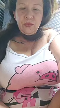 Snapshot of SinisterBabe chatting on 05-19-26, 11:38 SinisterBabe online show from 05-19-26, 11:38