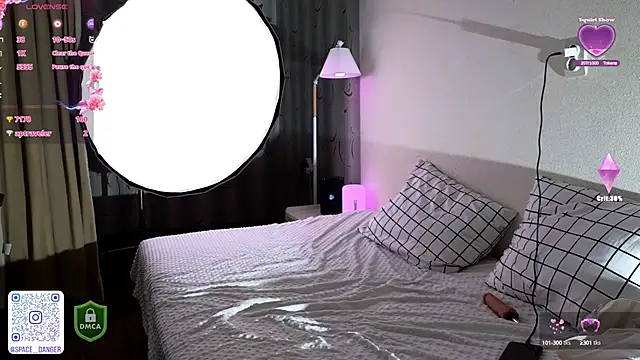 Snapshot of space_danger chatting on 09-09-25, 05:12 space danger online show from 09-09-25, 05:12