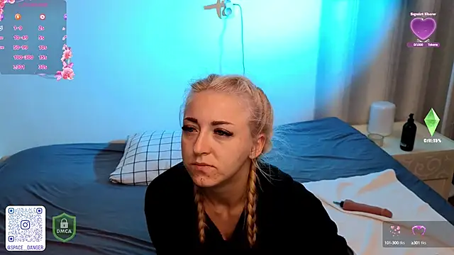 Snapshot of space_danger chatting on 10-08-25, 05:16 space danger online show from 10-08-25, 05:16