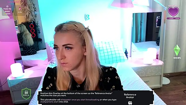 Snapshot of space_danger chatting on 10-28-25, 11:25 space danger online show from 10-28-25, 11:25