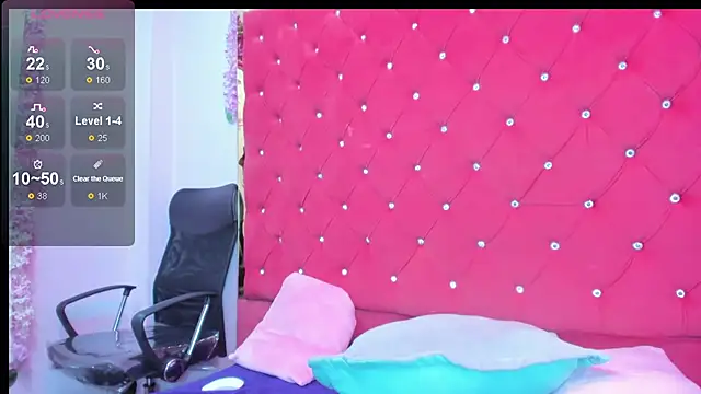 Miaa Davis  online show from 03-18-26, 02:37