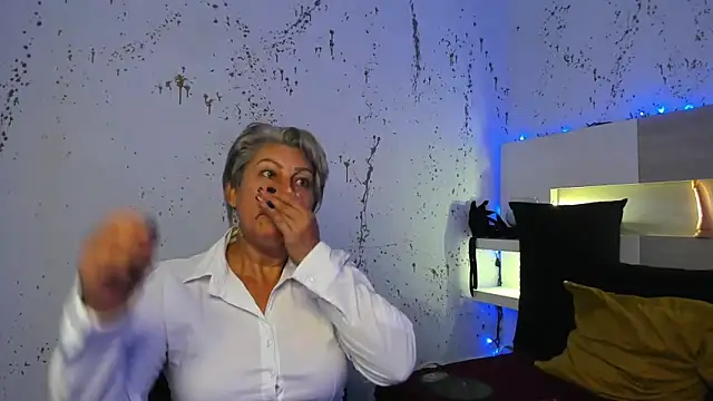 Snapshot of JaddeWalker chatting on 11-16-25, 11:38 JaddeWalker online show from 11-16-25, 11:38