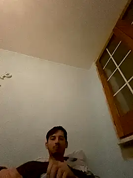 Snapshot of Qualepass chatting on 11-07-25, 04:18 Qualepass online show from 11-07-25, 04:18