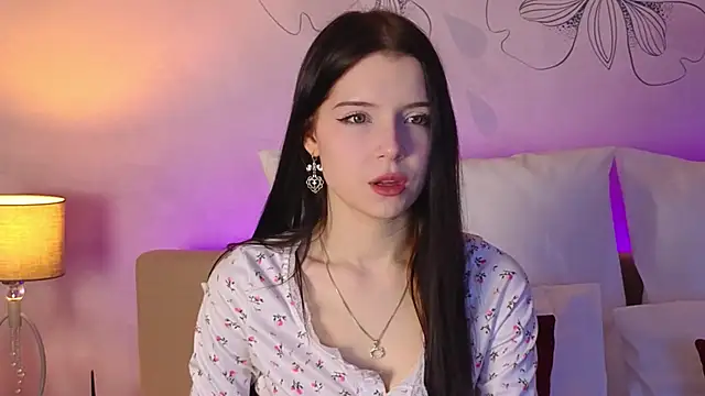 Snapshot of Angel__Rosse chatting on 04-23-26, 04:09 Angel Rosse online show from 04-23-26, 04:09