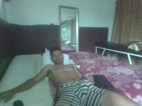 MI GERALD online show from 10-22-25, 03:45