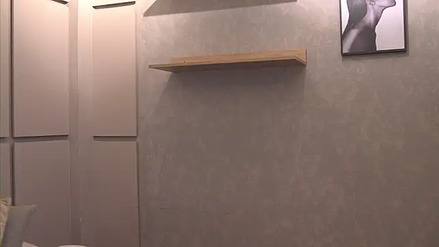 Thiago Valente online show from 03-25-26, 01:28