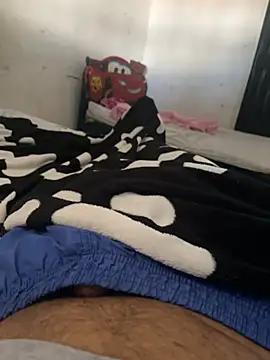 Alejand276765 online show from 11-04-25, 03:55