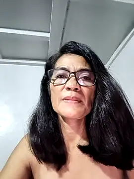 Snapshot of ImYourWoman_55 chatting on 07-11-26, 08:11 ImYourWoman 55 online show from 07-11-26, 08:11