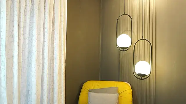 Ariaa Isabell online show from 03-05-26, 06:26