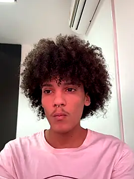 Snapshot of Max_Rain chatting on 11-01-25, 07:16 Max Rain online show from 11-01-25, 07:16