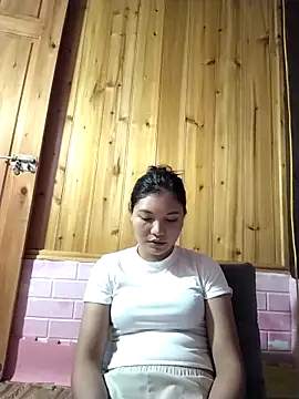 Duyen02 online show from 10-18-25, 01:56
