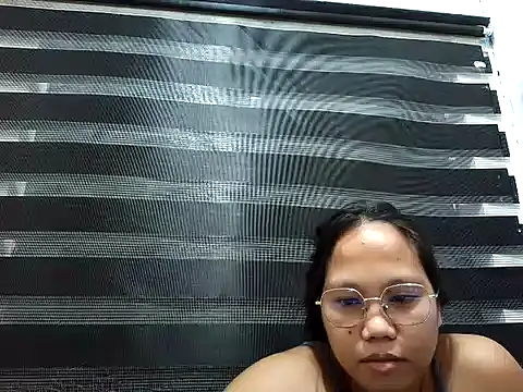 Snapshot of SpankyMyAss69 chatting on 05-18-26, 04:13 SpankyMyAss69 online show from 05-18-26, 04:13