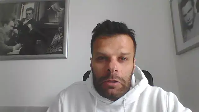 Snapshot of FROCETTO93 chatting on 05-06-26, 07:13 FROCETTO93 online show from 05-06-26, 07:13