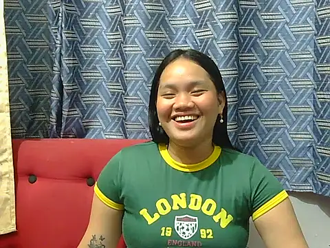 Snapshot of prettykrysgirl chatting on 05-06-26, 08:52 prettykrysgirl online show from 05-06-26, 08:52